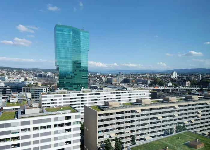 Hotel with view: Renaissance Zurich Tower Hotel