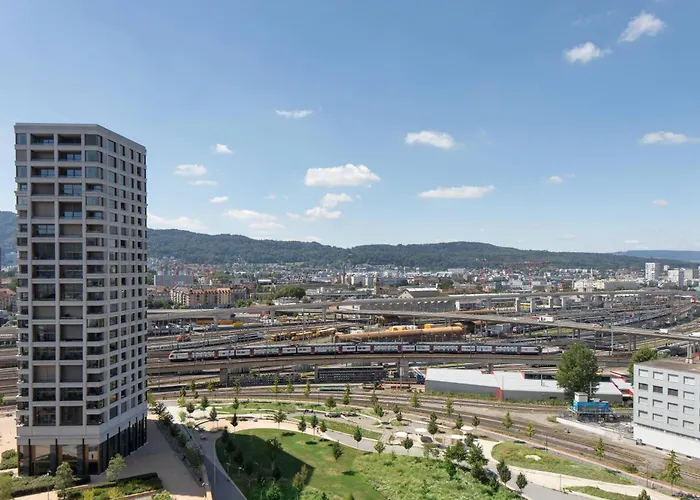 Hotel with view: Renaissance Zurich Tower Hotel