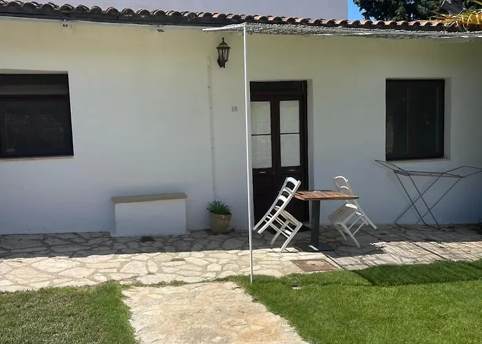 Hotel Con Piscina Masseria Zanzara