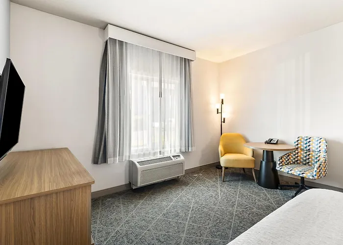 Hampton Inn And Suites Merced