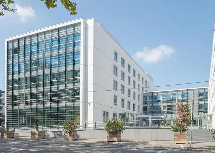 Resort: Spark By Hilton Lyon Ouest