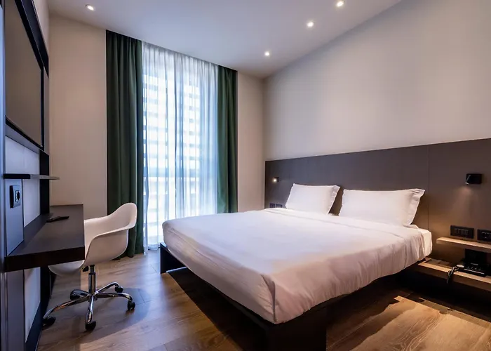 Hotel sulla spiaggia: Hotel degli Arcimboldi