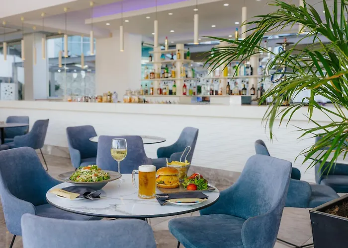 Hotel familiare: River Rock Hotel