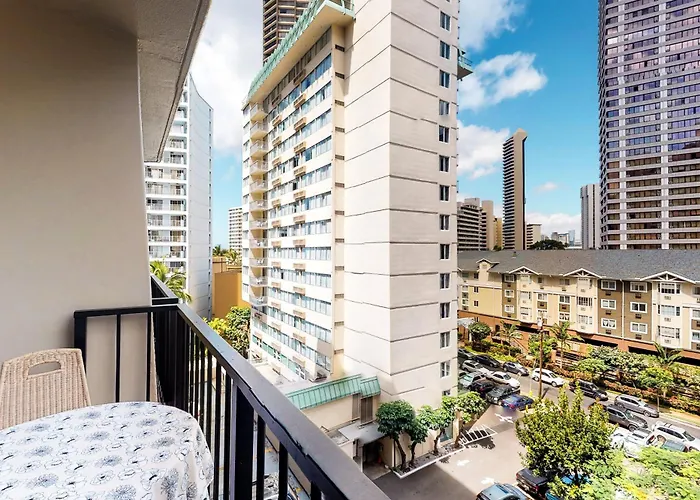 Apartments At Palms Waikiki