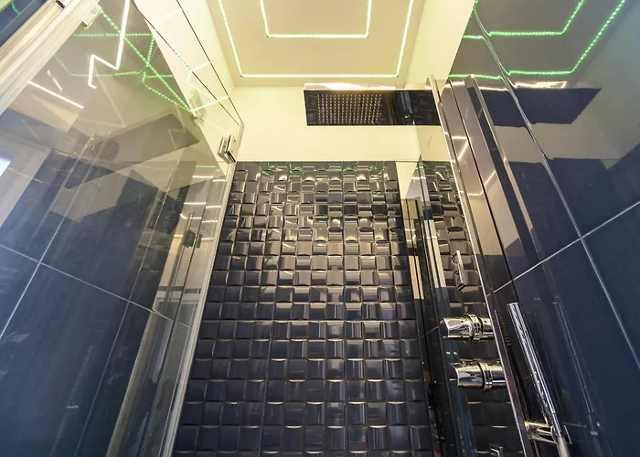 Hotel 4 stelle: Guesthouse Pop