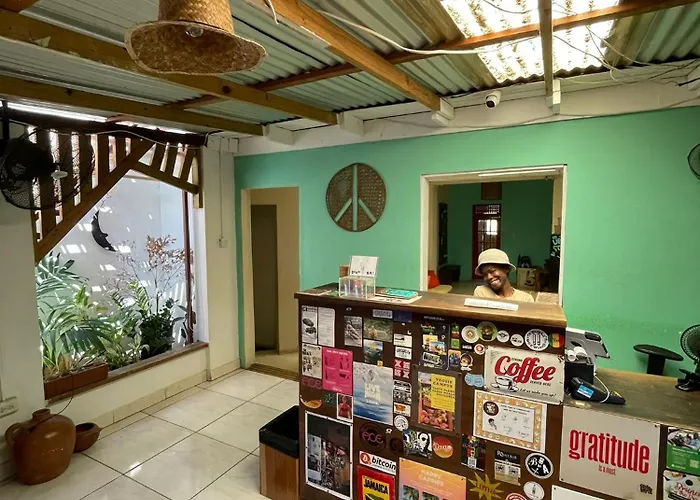 Ragamuffin Hostel Kingston