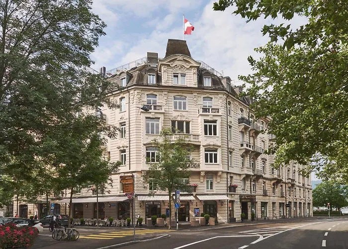 Resort: Small Luxury Hotel Ambassador Zurich