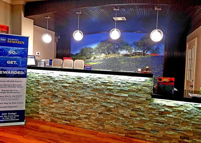 Best Western Post Oak Inn