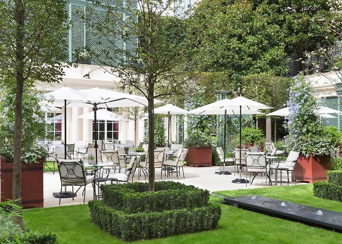 Hotel com piscina: Le Bristol Paris, Oetker Hotels