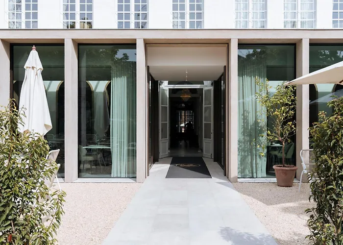Family Hotel: De Tuilerieen - Small Luxury Hotels Of The World