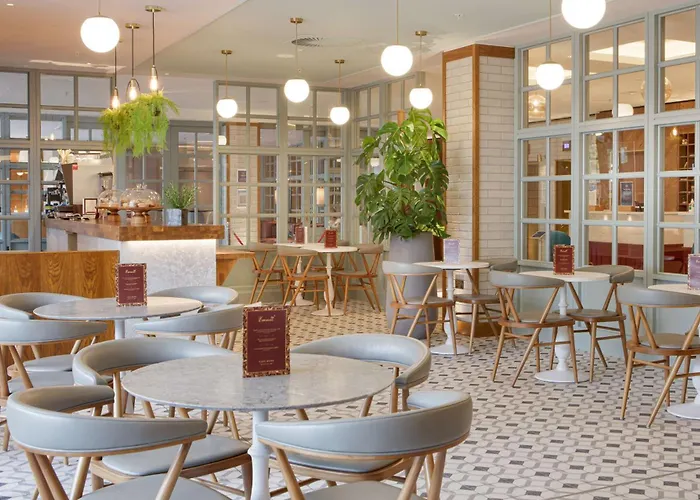 Doubletree By Hilton Bath