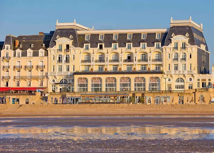 Hôtel de luxe: Le Grand Hotel de Cabourg - MGallery Hotel Collection