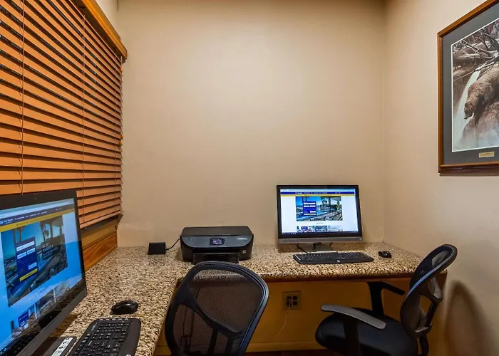 Best Western Valdez Harbor Inn