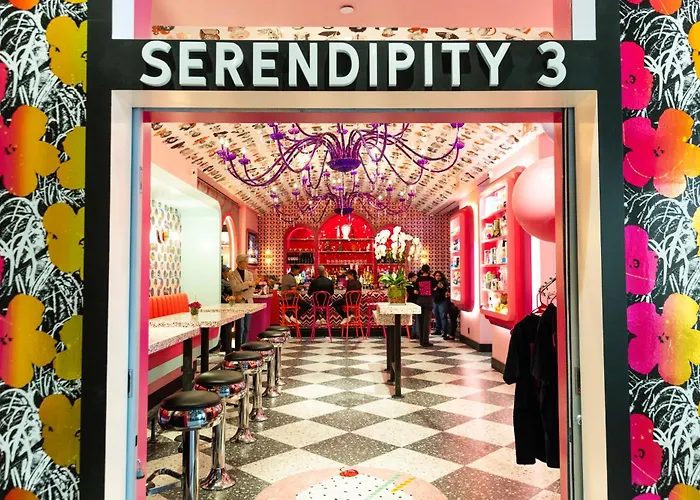 Resort: Oyo Times Square