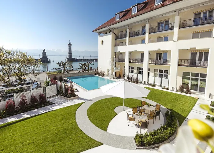 Hotel mit Pool: Hotel Bayerischer Hof