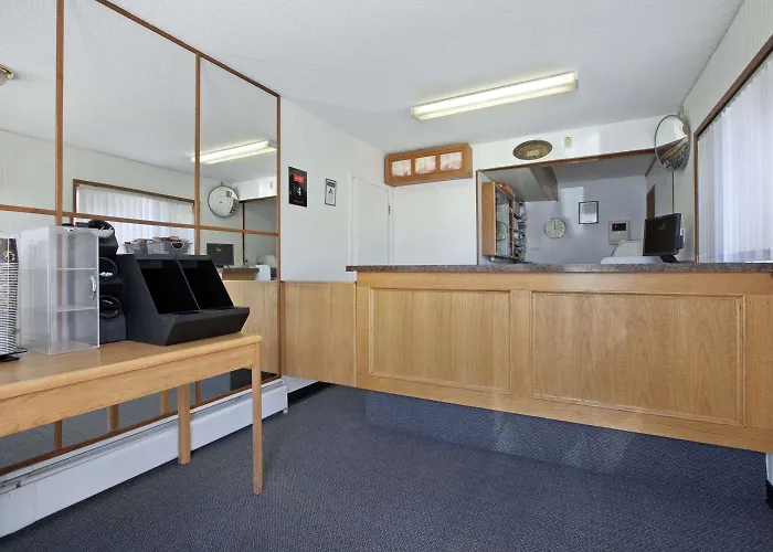Resorts Guide Travelodge By Wyndham Moose Jaw