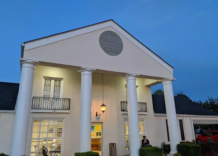 Motel: Days Inn By Wyndham Natchez