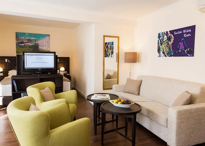 Hotel con tennis: Hotel Sandwirth