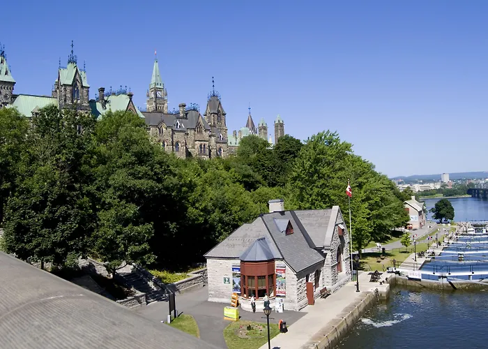Les Suites Hotel Ottawa