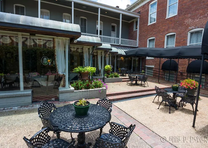 Guest House Historic Mansion