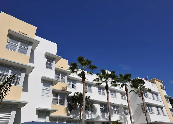 Beach hotel: Avalon Hotel