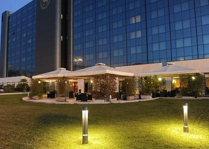 Hotel con piscina: Tower Genova Airport - Hotel & Conference Center