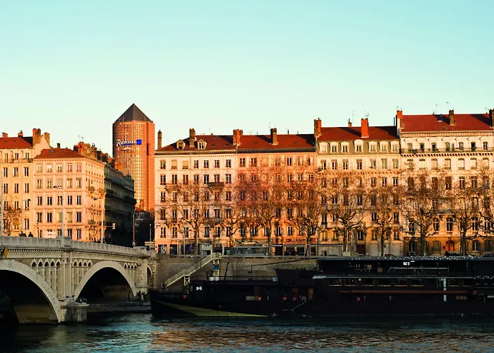 Radisson Blu ,