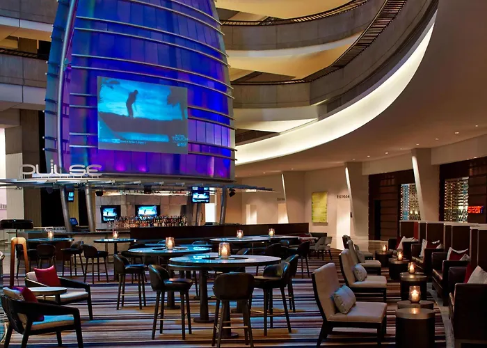 4 star hotel: Atlanta Marriott Marquis
