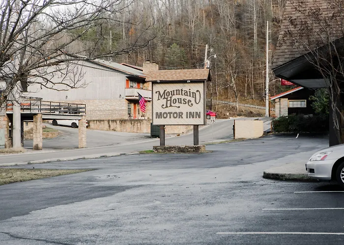 Mountain House Inn Downtown