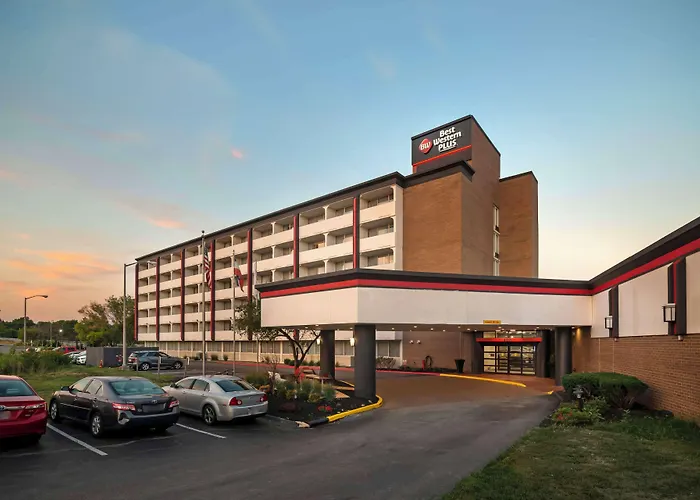 Hotel: Best Western Plus Kansas City Sports Complex Hotel