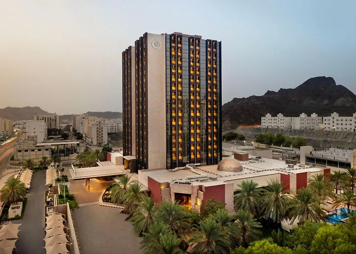 Familienhotel: Sheraton Oman Hotel