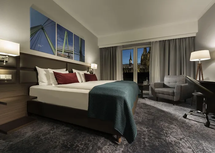 Central hotel: Wyndham Koeln