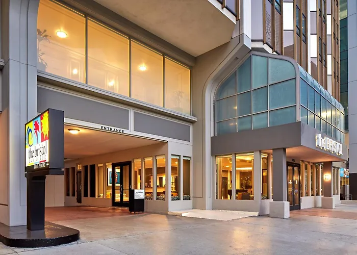 Motel: The Bristol Hotel San Diego