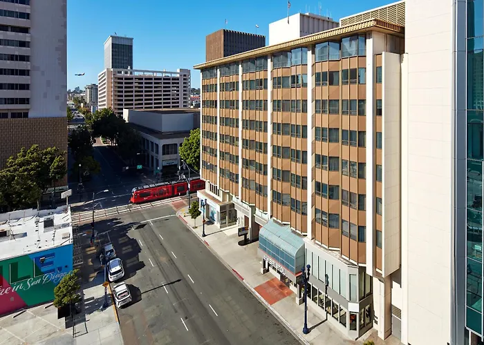 Motel: The Bristol Hotel San Diego