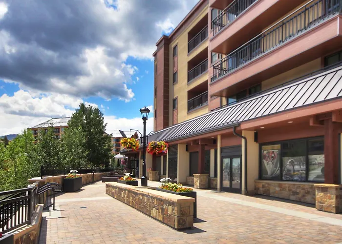 Jacuzzi hotel: Village At Breckenridge, A Vail Resorts Property