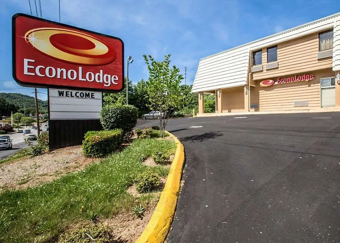 Resort: Econo Lodge Biltmore