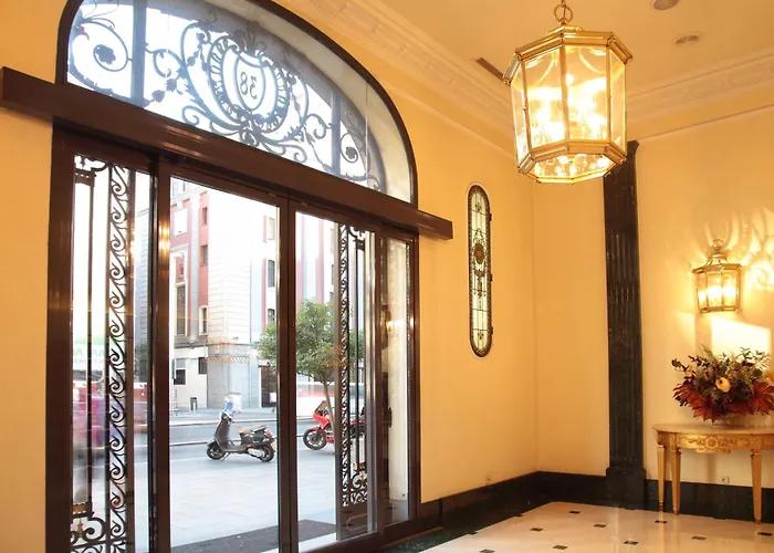 Luxury hotel only: Hotel Atlantico