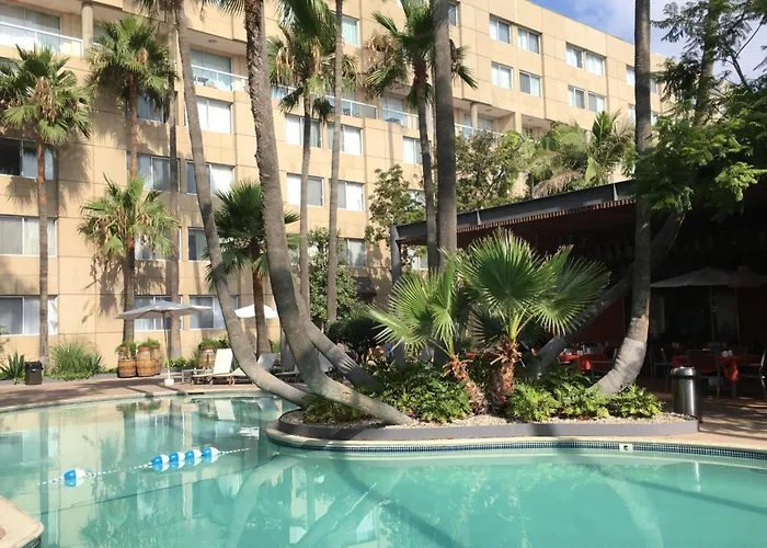 Family Hotel: Hotel Palacio Azteca Tijuana, Trademark By Wyndham