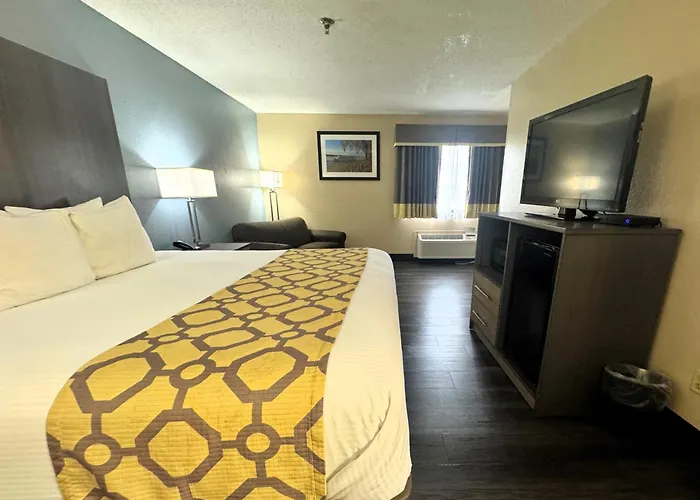 Motels Baymont By Wyndham Tupelo