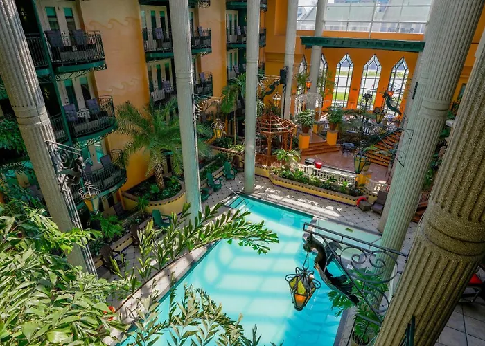 Jacuzzi hotel: Hotel Plaza Quebec Par Jaro