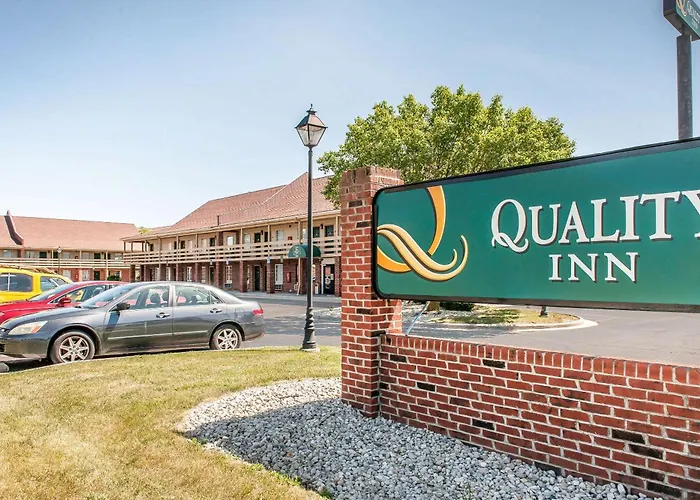 Cheap hotel: Quality Inn Findlay