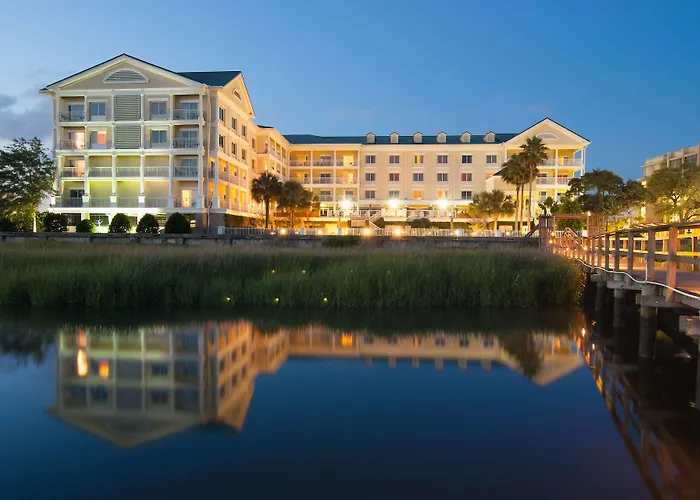 Courtyard Charleston Waterfront