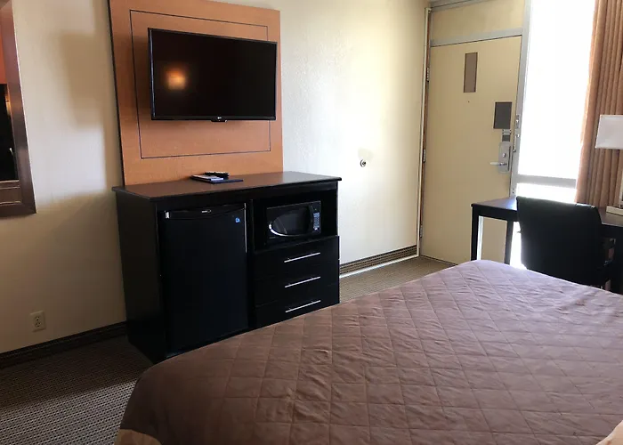 Motel: Americas Best Value Inn - Collinsville / St. Louis