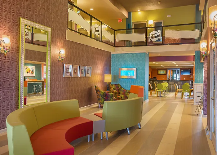 Clarion Inn & Suites Evansville Eastland Area