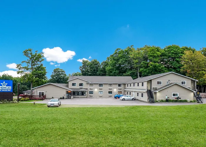 Family Hotel: Americas Best Value Inn Marquette