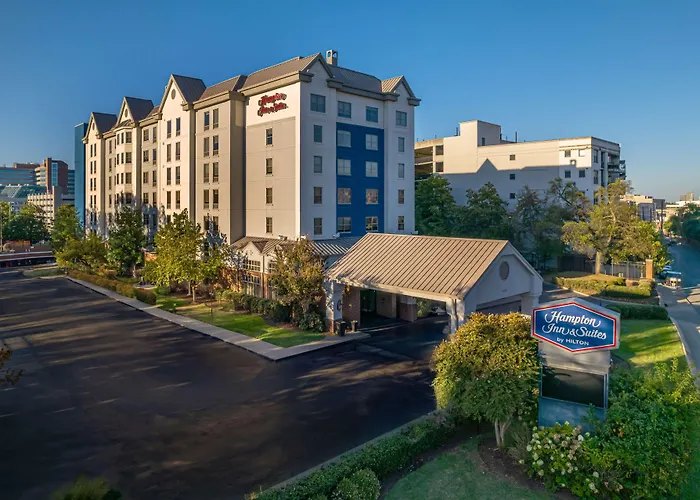 Hampton Inn & Suites Nashville-Vanderbilt-Elliston Place