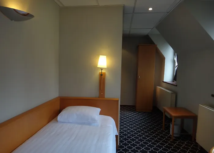 Hotel: Safestay Brussels Grand Place