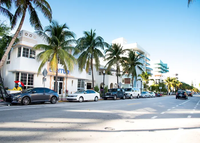 Cheap hotel: Century Hotel