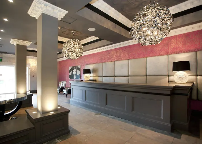 Jacuzzi hotel: St James Hotel; BW Premier Collection