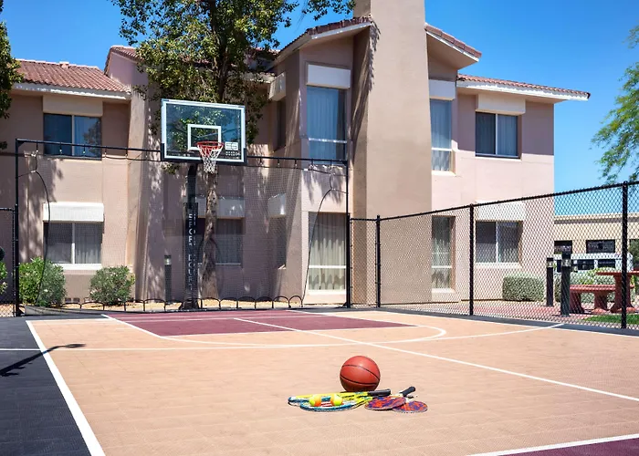 Pet Friendly hotel: Sonesta Es Suites Tempe